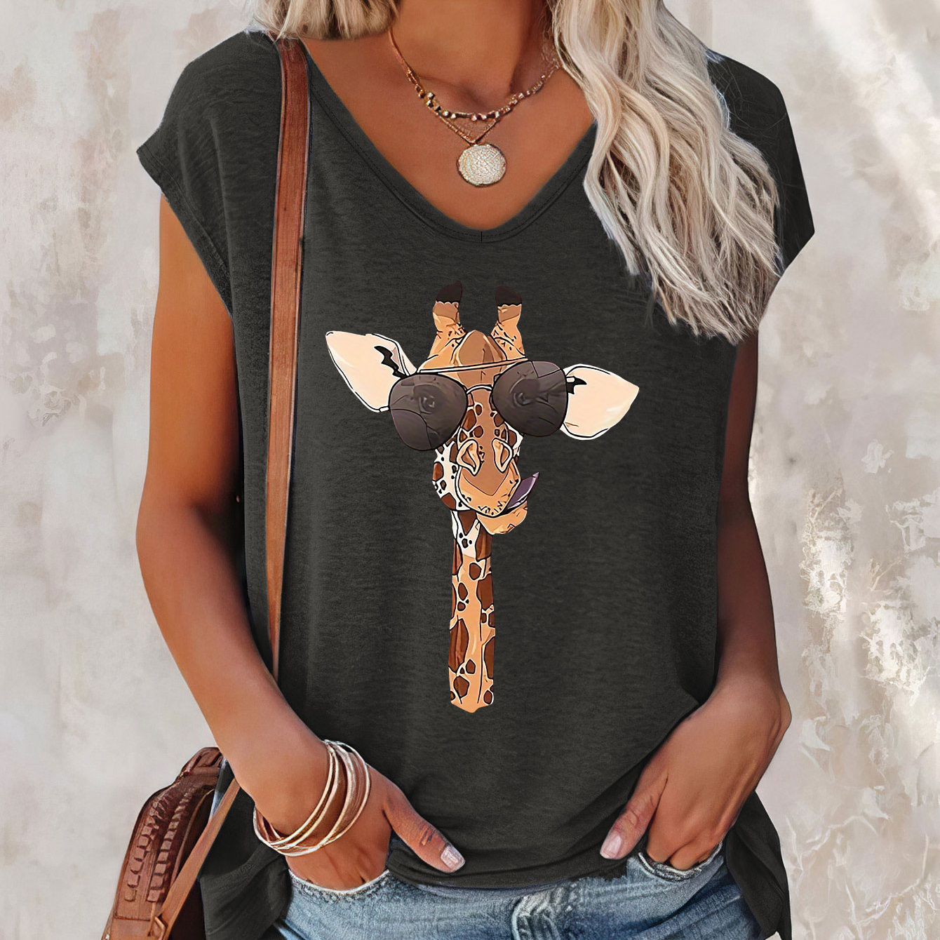 

Giraffe With Sunglasses Print Cap Sleeve Top, Casual V Neck Top For Summer & Spring, Women's Clothing