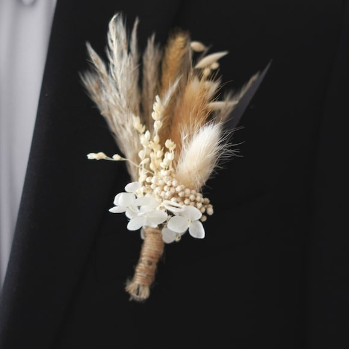 

Boho Chic Dried Flower Boutonniere - Pest-free, Perfect For Groomsmen & Groom | Elegant Pampas Grass Arrangement