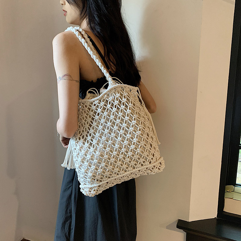 

Bohemian Style Women's Straw Tote Bag, Large Summer Beach Bag, Casual Shoulder Bag For Shopping, Travel, And Beach Use