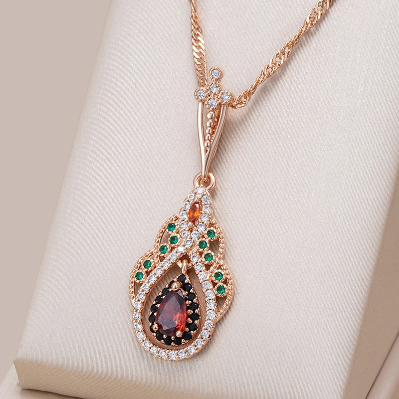 

Golden Color Love Heart Flower Pendant Necklace For Women Teardrop Cut Red Zircon Accessories Vintage Jewelry
