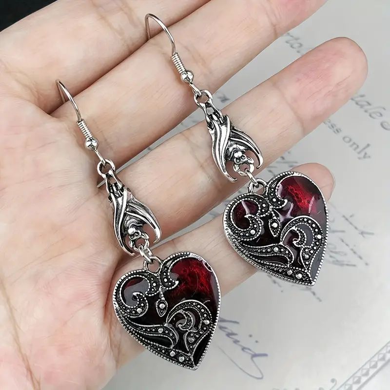 

1pair Retro Gothic Bat Heart Shaped Alloy Dangle Earrings For Men, Holiday Gift