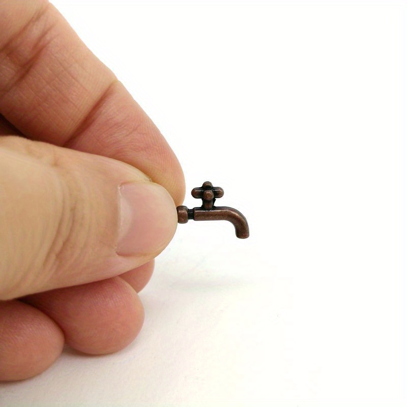 

2pcs Miniature Faucet Models, Bronze Tap Replica, 1:12 Accessories, For And Table, Suitable For 14+