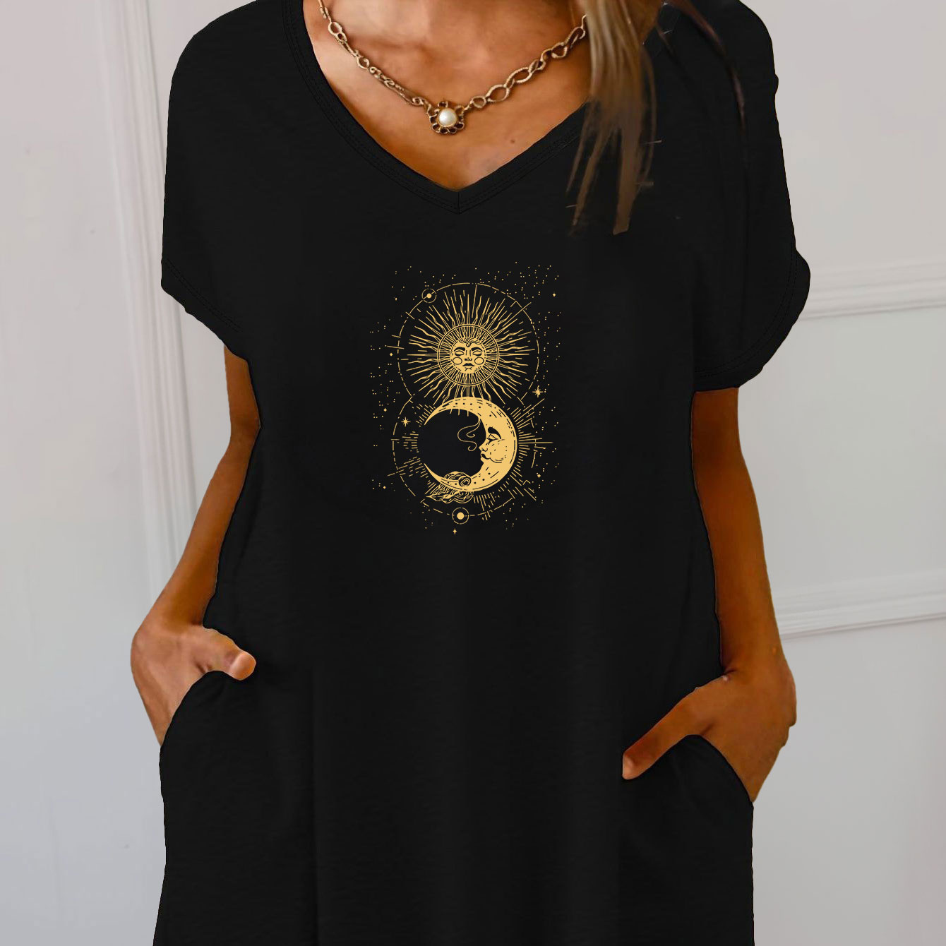 

Women's Moon & Sun Print Casual Lounge Dress, Batwing Sleeve V Neck Loose Fit Tee Dress With Pockets, Comfortable Nightgown