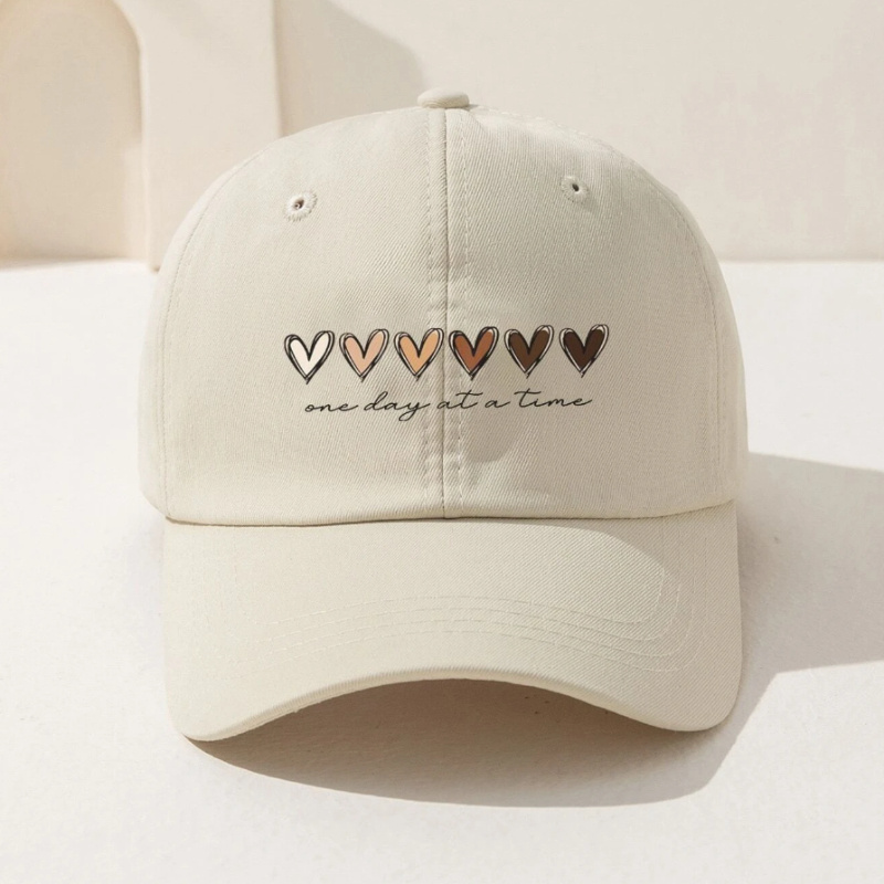 

1pc Heart & Slogan Graphic Printed Baseball Cap Stylish Washed Dad Hat Outdoor Adjustable Sun Protection Sports Hats For Women Men