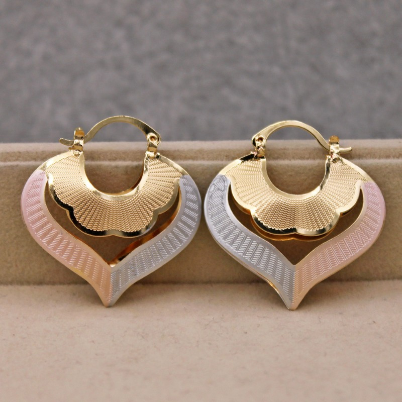 

Bohemian Style Heart-shaped Hoop Earrings - Plated Copper Jewelry For Women - Delicate And Unique Ear Accessories
