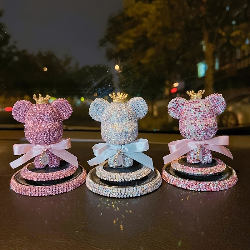 

Cute Diamond-encrusted Bear Car Perfume Decoration With Aromatherapy For Odor Removal - Other Metal Materials