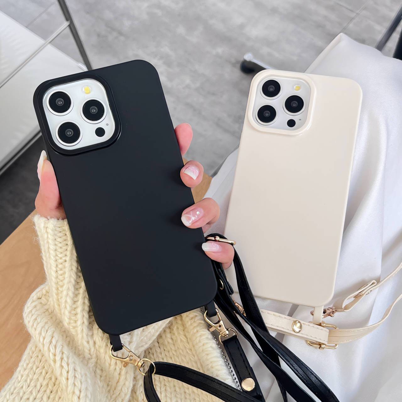 

Stylish Large-hole Solid Color Diagonal Crossbody Rope Suitable For Full-coverage Anti-drop Protective Case Creative Niche For Iphone 15 14 13 12 11 Pro Max