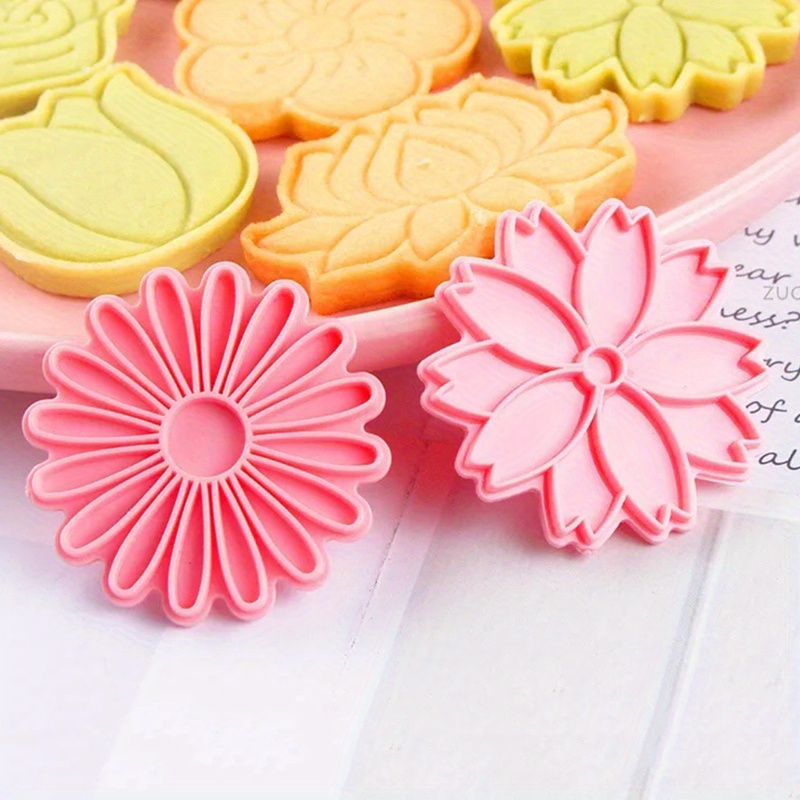 

8 Pieces Flower Cookie Cutters - Polymer Clay Cutter Set, Plastic Pastry Cutter, Biscuit Molds, Baking Tools, Kitchen Accessories