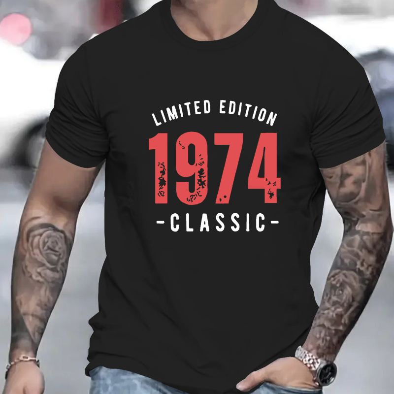 

1974 Class Print, Men's Round Crew Neck Short Sleeve, Simple Style Tee Fashion Regular Fit T-shirt, Casual Comfy Breathable Top For Spring Summer Holiday Leisure Vacation Men's Clothing As Gift