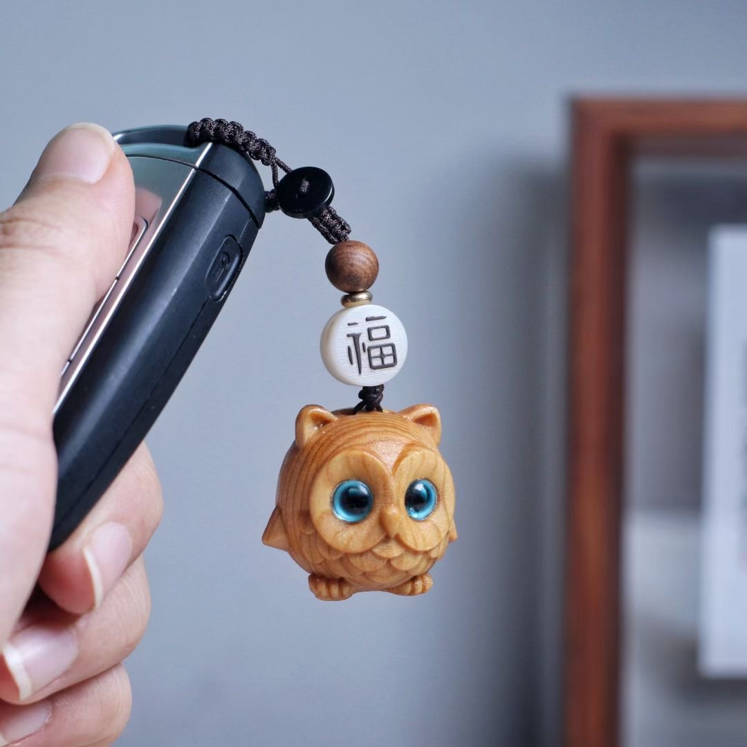 

Handcrafted Wooden Owl Charm - 1pc Unique Carved Wood Keychain Pendant For Phone, Bag, And Car Accessory Decoration