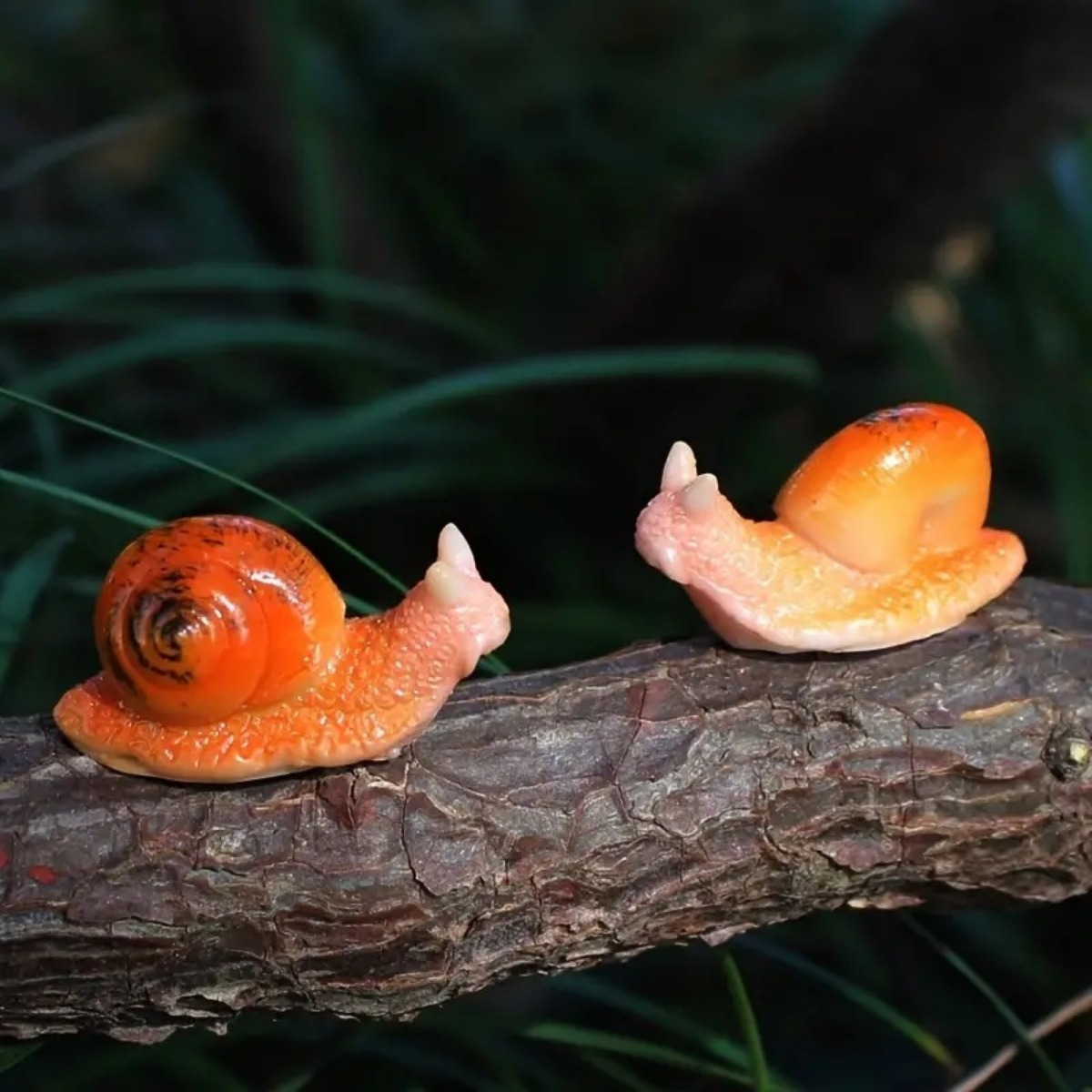 

10pcs Mini Snails, Micro Landscape Succulent Plant Snails Trinkets Cute Animal Resin Handicraft Decoration, Courtyard Garden Decoration, Resin Crafts