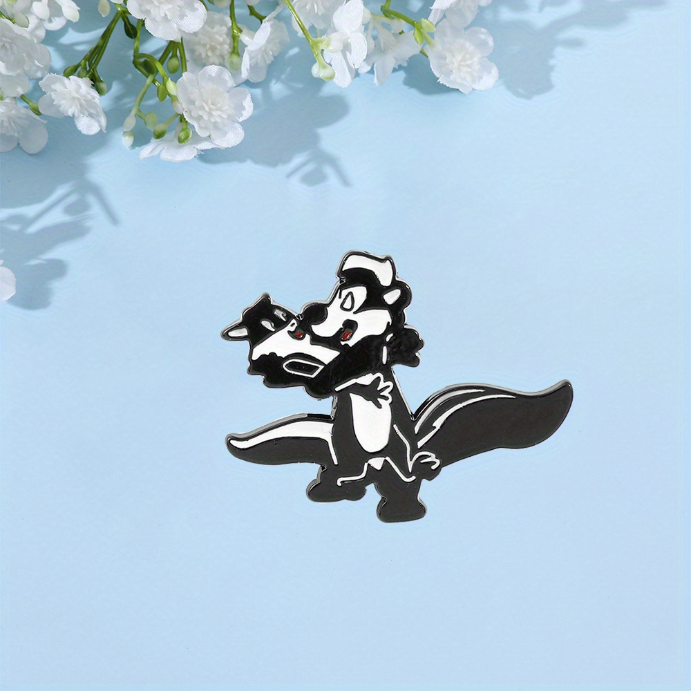 

Cute Squirrel Enamel Pin - Cartoon Animal Brooch For Backpacks & Clothing, Zinc Alloy Accessory, Perfect Gift