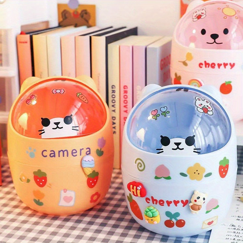 Wisebom Mini Poubelle De Bureau Avec Couvercle – Poubelle Mignonne Ours Dessin Animé 16x12 Cm – Idéale Table, Chambre, Voiture + Stickers