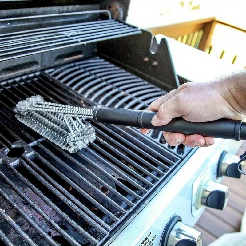 

360° Clean Grill Brush: Stainless Steel Brushes In 1, Long , Solid Construction, Recommended For All Grill Types, Quickly Removes Burnt On Residue!