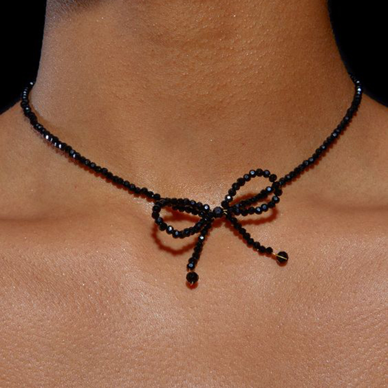 

1pc Fashion Bow Shape Pendant Necklace, Simple Plastic Beaded Necklace For Men Women