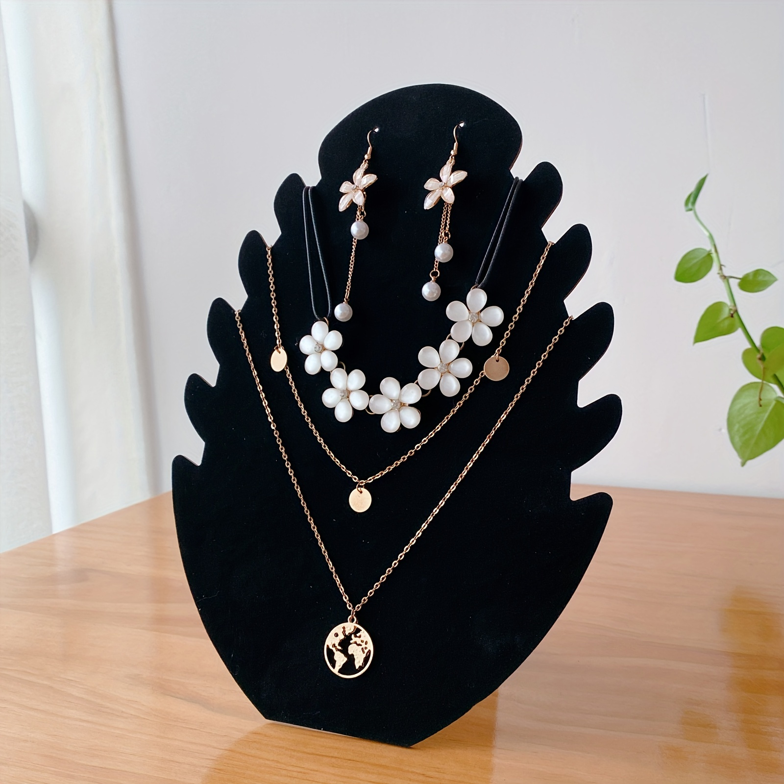 

5-slot Velvet Jewelry Tower For Tabletop Display - Oval Stand With Multipurpose Use, Non-electric, Paper Material, Vintage Necklace Holder With Collapsible Design And Various Closure Types