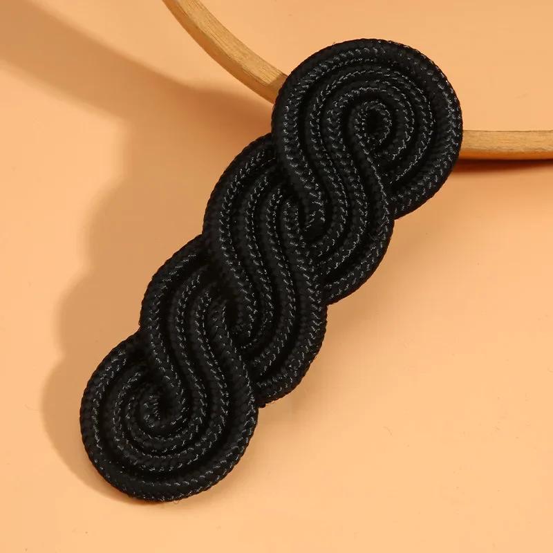 Image of 1pc Handmade Chinese Knot With Golden And , A Traditional Woven Accessory For Uniform Shoulder Badges, Suitable For Coat Pocket Edges And Sleeve Decorations