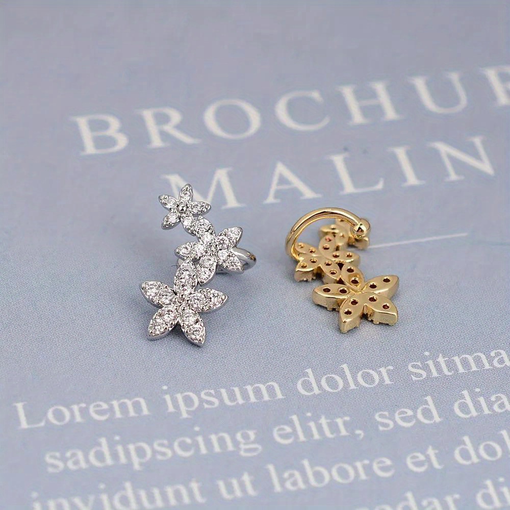 A Stylish And Shiny Zirconia Ear Clip Ear Bag For Women, A New Korean Sweet And Cute Crystal Flower Clip-on Earrings, Perfect For Parties And Jewelry Gifts.