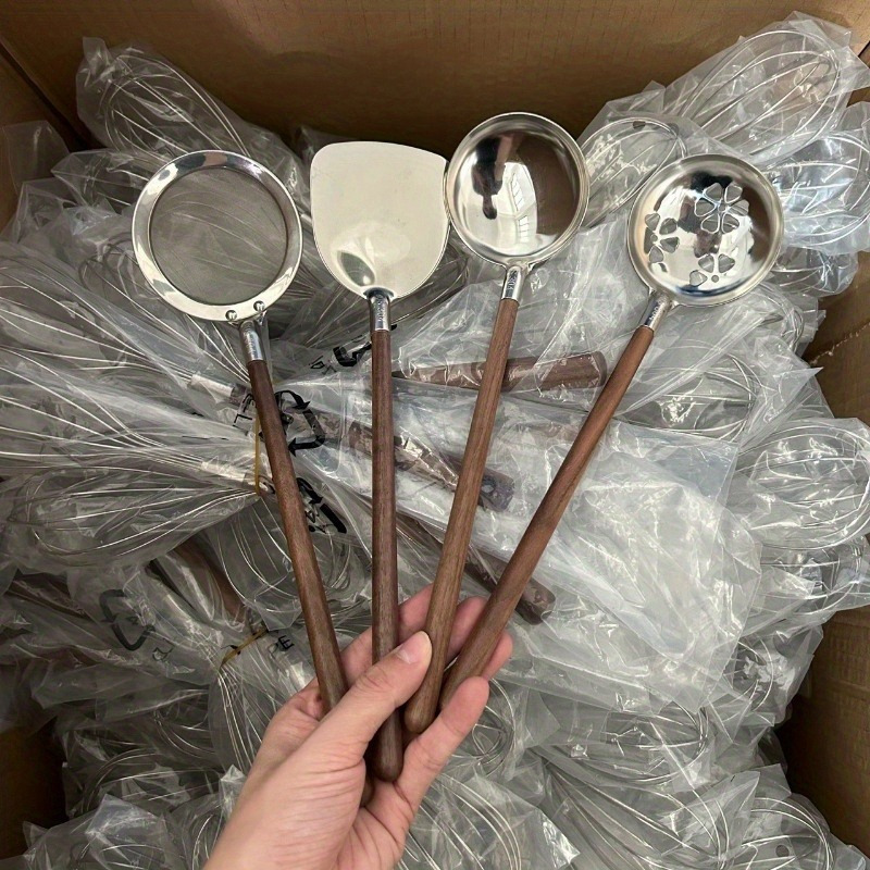 4 st rostfria slevset med anti skållningshandtag i trä - Temu Sweden