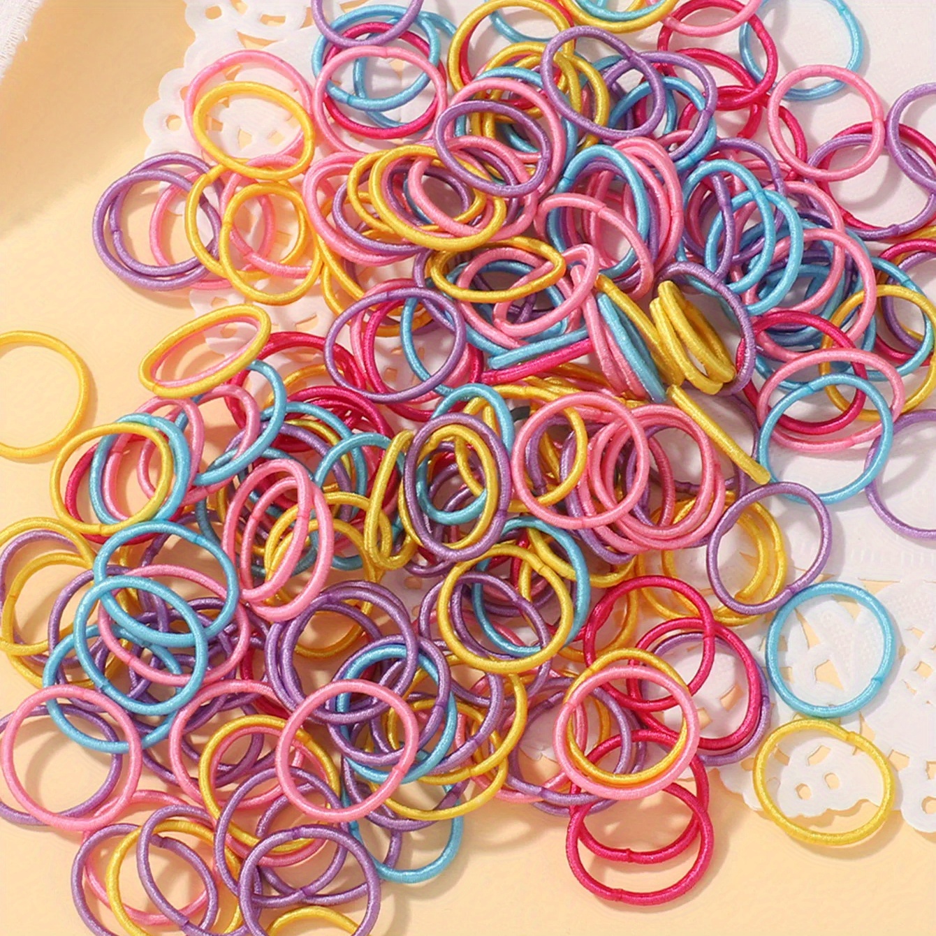 

100pcs Élastiques à Cheveux Mignons & Colorés - Bandes Élastiques en Caoutchouc de Nylon de 2cm pour Filles, de Cadeau Parfaite