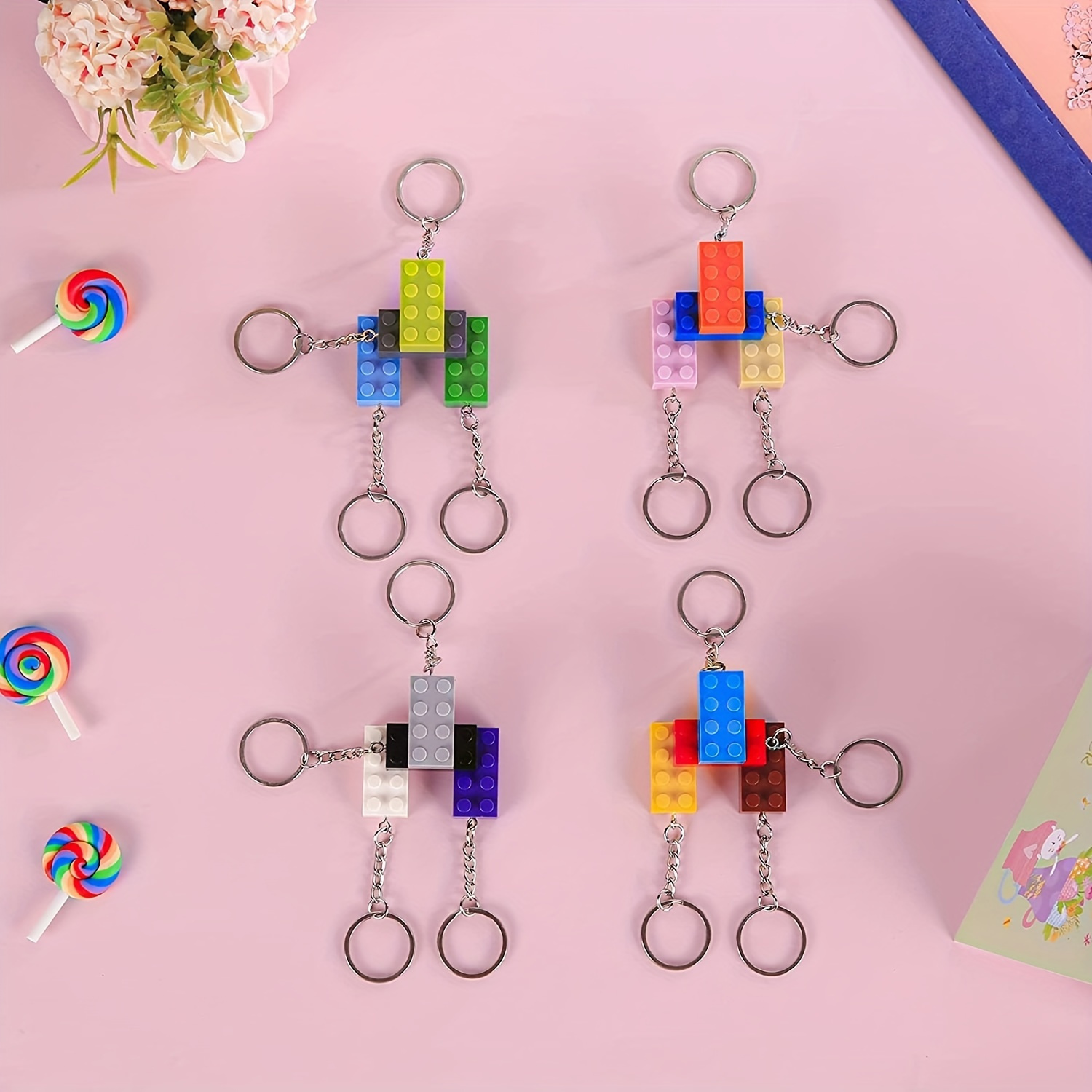 

16pcs Building Blocks Keychain Funny Key Ring Purse Bag Backpack Car Charm Festival Party Favors Day Gift