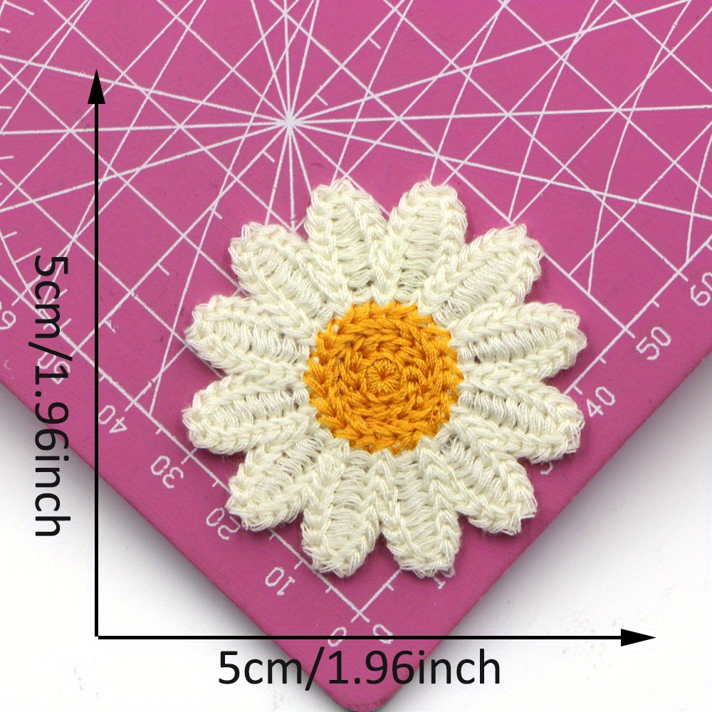 E-shop 5-teilig/Pack 1,97 Zoll Gänseblümchen-Blumenmuster Patch Stickerei Applikation Aufnäher für Rock T-Shirt Kleid DIY Kleidungszubehör