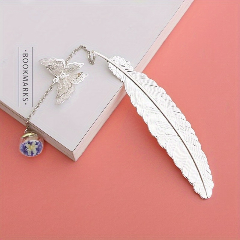 

Elegant Vintage Feather Bookmark With Butterfly Charm - Perfect Gift For Teachers, Moms, And Book Lovers On Mother's Day, Valentine's, Or Christmas