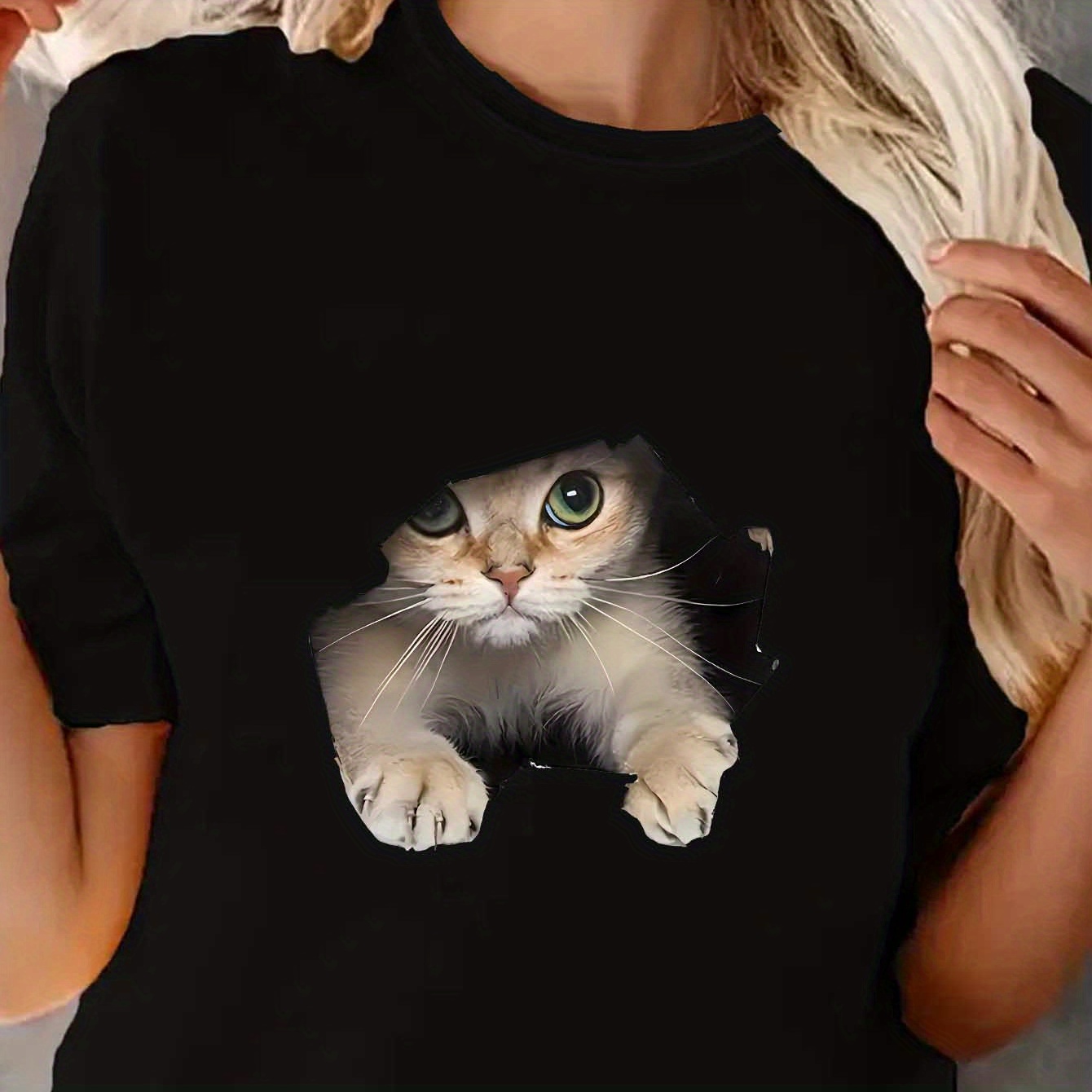 

Cute Cat Print Comfy T-shirt, Round Neck Short Sleeve Sports Tee, Women's Activewear