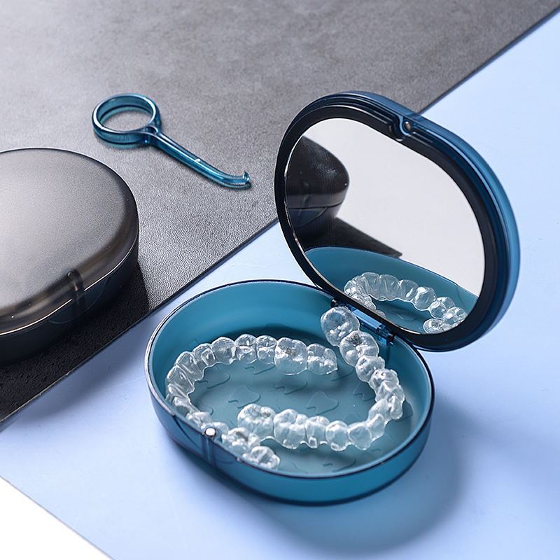 

Portable Orthodontic Retainer Case, Magnetic With Built-in Mirror, Dual-layer Aligner Storage Box, Travel-friendly Dental Mouth Guard Holder