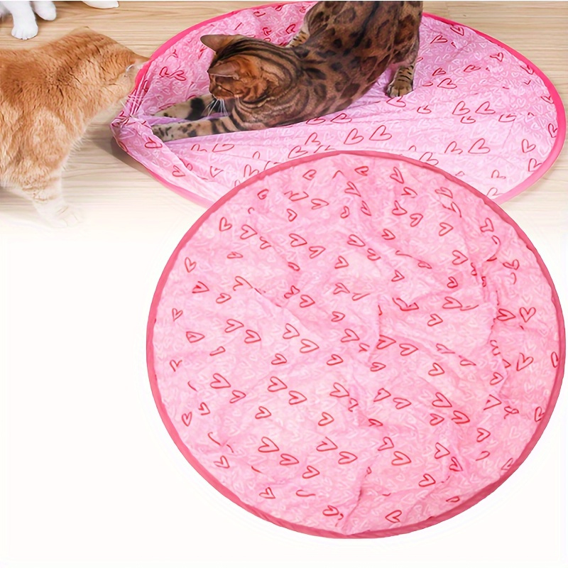 

1pc Interactive Canvas Cat Toy With Heart Pattern - Indoor Rolling Toy For Cats, Non-battery Operated Hunting Game
