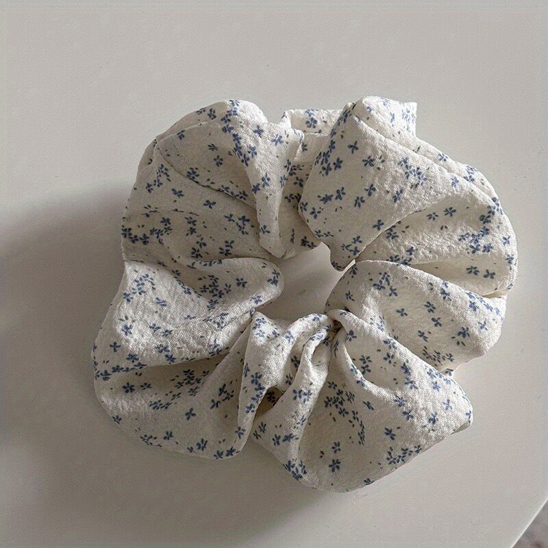 

Chic Floral Scrunchie - Soft Fabric Hair Tie For Women & Girls, Perfect For Ponytails & Updos