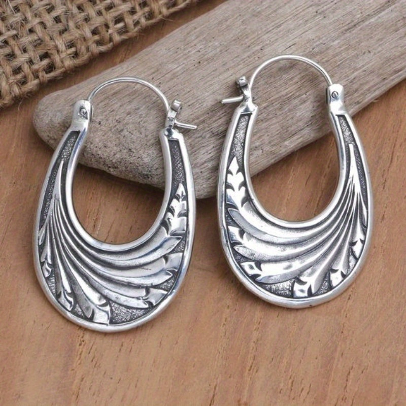 

Bohemian Style Metal Handmade Carved Pattern Earrings For Women's Retro Ring Shaped Earrings