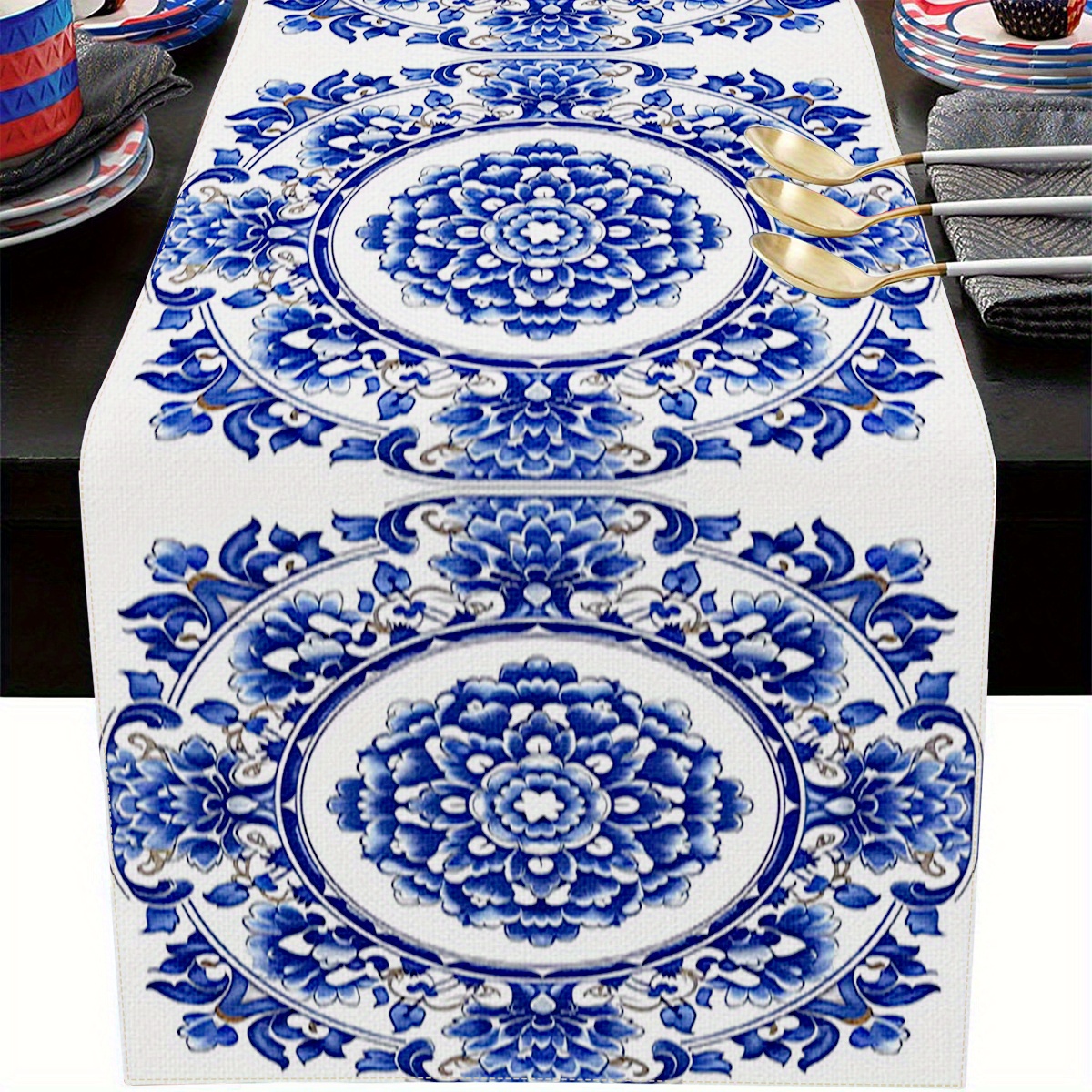 

Vintage Style Blue And White Porcelain Pattern Table Runner - Rectangle Woven Polyester Fabric, Elegant Dining Room & Party Decor, 11.8" X ", Suitable For Indoor & Outdoor Use - 1pc