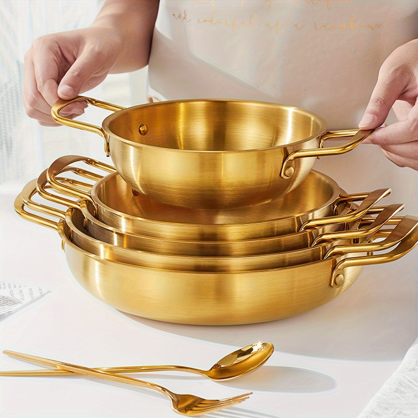 

Versatile Stainless Steel Golden Ramen & Hot Pot - Perfect For Soup, Seafood, And Crayfish Cooking - Gas Stove Compatible Kitchenware