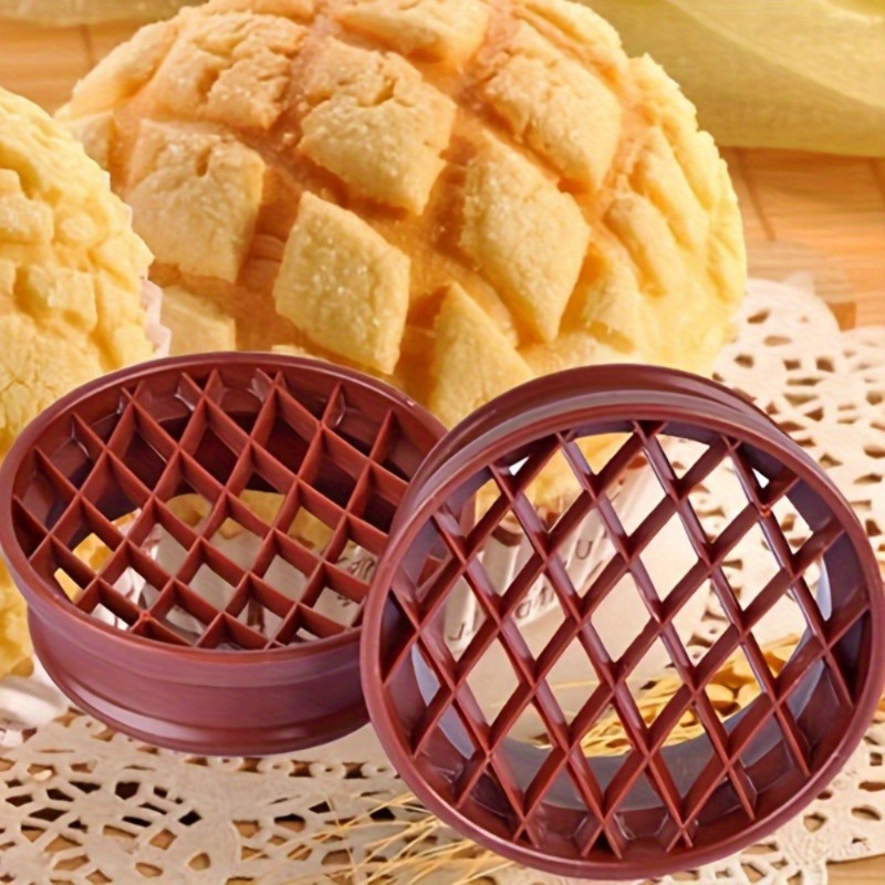 

Bun Mold - Plastic Lattice Design For Bread, Cake & Biscuits - Essential Kitchen Baking Tool