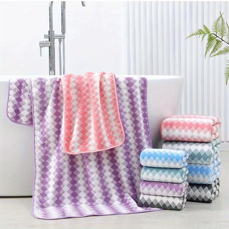 

Three-color Non-shedding Coral Fleece Printed Towel Bath Towel Set Absorbs Water And Dries Hair For Washing Face, Bathing And Bathing.