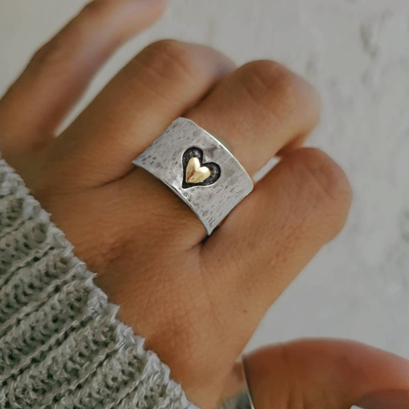 

Handmade Rustic Silver Ring With Heart Design, Available In Multiple Sizes, Casual Style, Elegant Love-themed Jewelry For Daily Wear