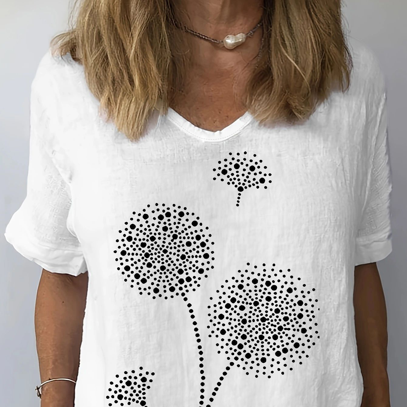 

Dandelion Print T-shirt, Short Sleeve V Neck Casual Top For Summer & Spring, Women's Clothing