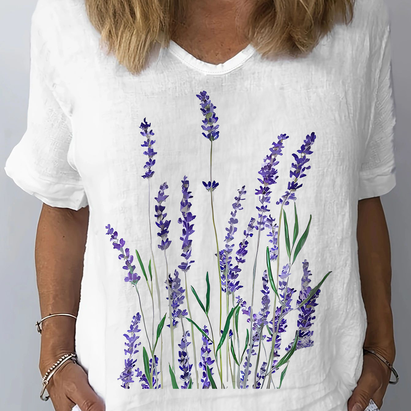 

Flower Print V Neck T-shirt, Casual Short Sleeve T-shirt For Spring & Summer, Women's Clothing