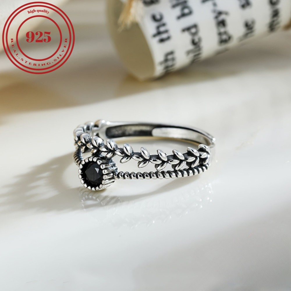 

S925 Sterling Silver Ring Retro Leaf + Black Zirconia Design Suitable For Men And Women Match Daily Outfits Party Decor High Quality Gift For Cool Friends.