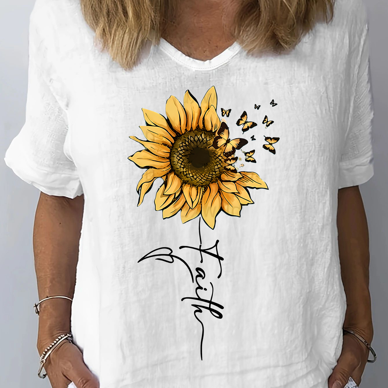 

Sunflower Print T-shirt, Short Sleeve V Neck Casual Top For Summer & Spring, Women's Clothing