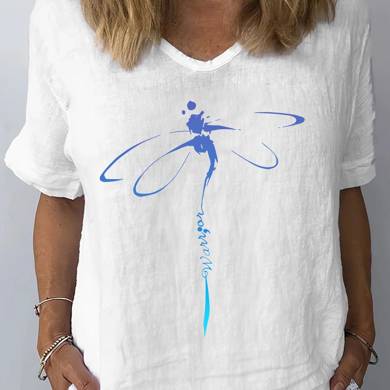 

Dragonfly Print T-shirt, Short Sleeve V Neck Casual Top For Summer & Spring, Women's Clothing