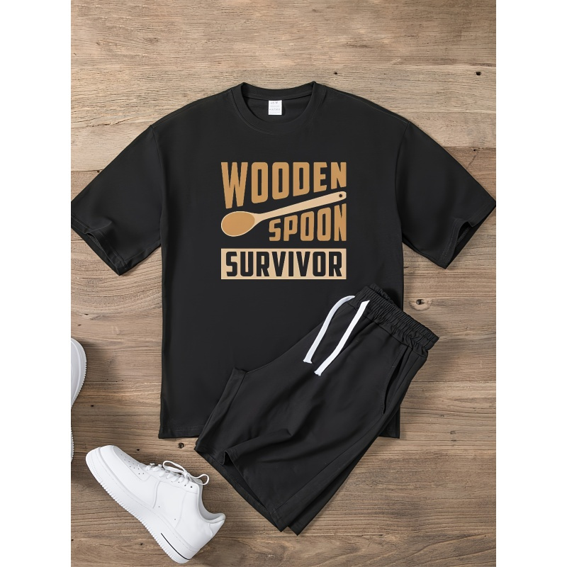 

Wooden Spoon Survivor Letter Print Men's T-shirt, Crew Neck Short Sleeve Tees For Summer, Casual Comfortable Versatile Top For Daily Wear & Outdoor Activities, As Gifts