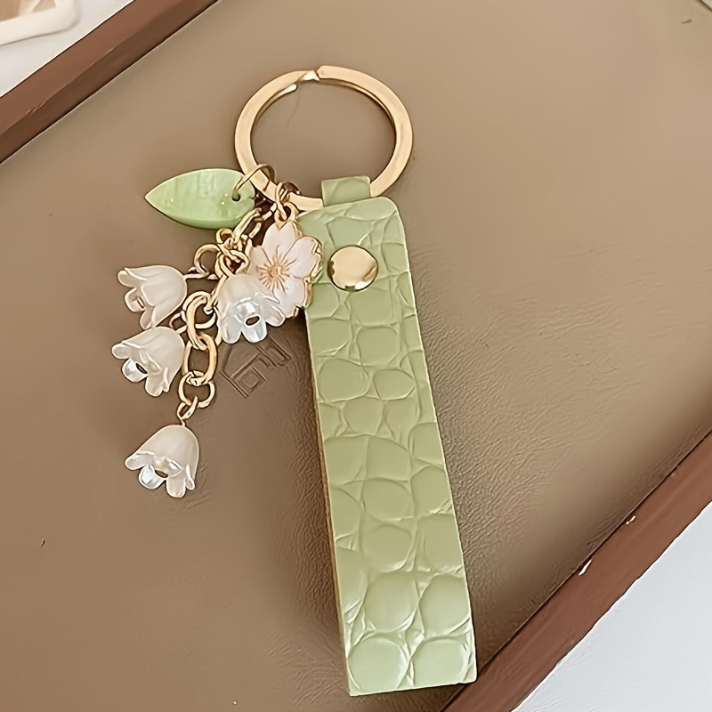 

Pu Leather Keychain With Lily Of The Valley Charms, Elegant Floral Ring For Keys For Valentine's & New Year, Stylish Car And Bag Accessory