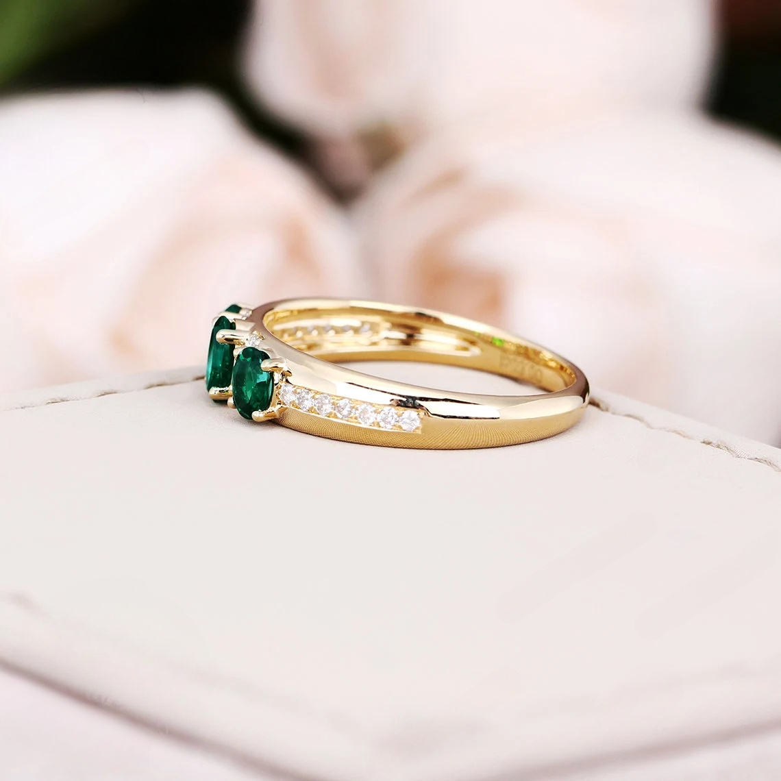 Vintage Golden Ring with Sparkling Zirconia