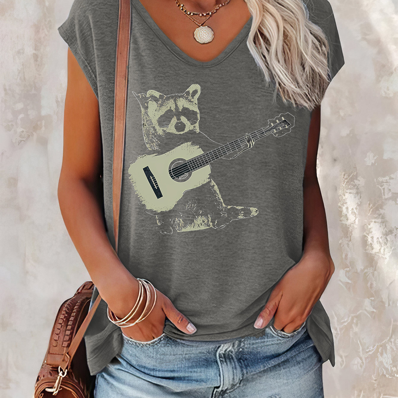 

Raccoon Print Cap Sleeve Tank Top, Casual V-neck Top For Summer & Spring, Women's Clothing