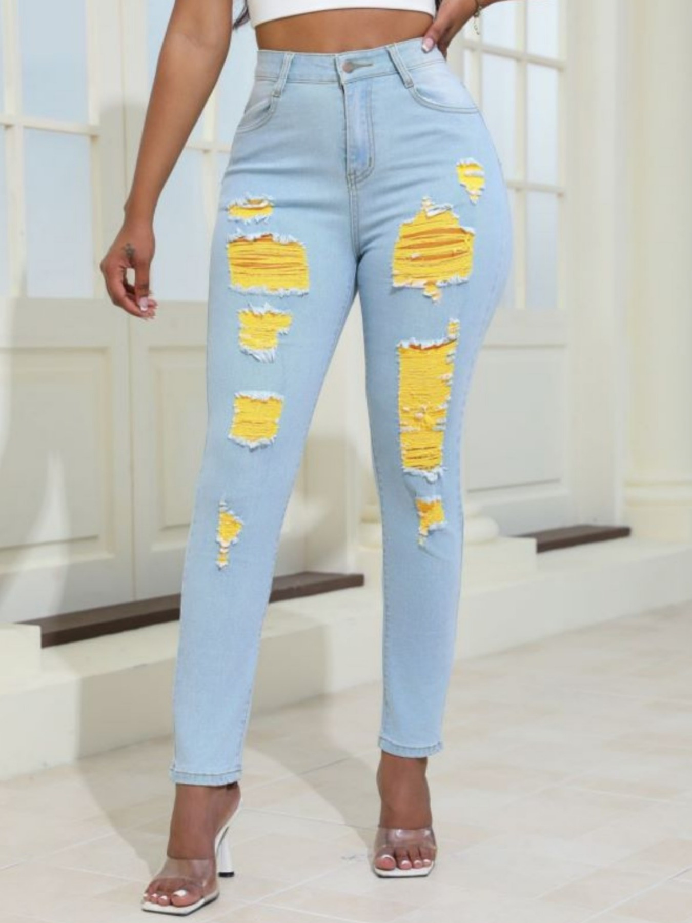 デニム・ジーパン ALANUI Woman Jeans Yellow Cream LWYB003R24DEN002 0360 Sunny Crochet Denim Pants in Medium Wash Blue Denim for