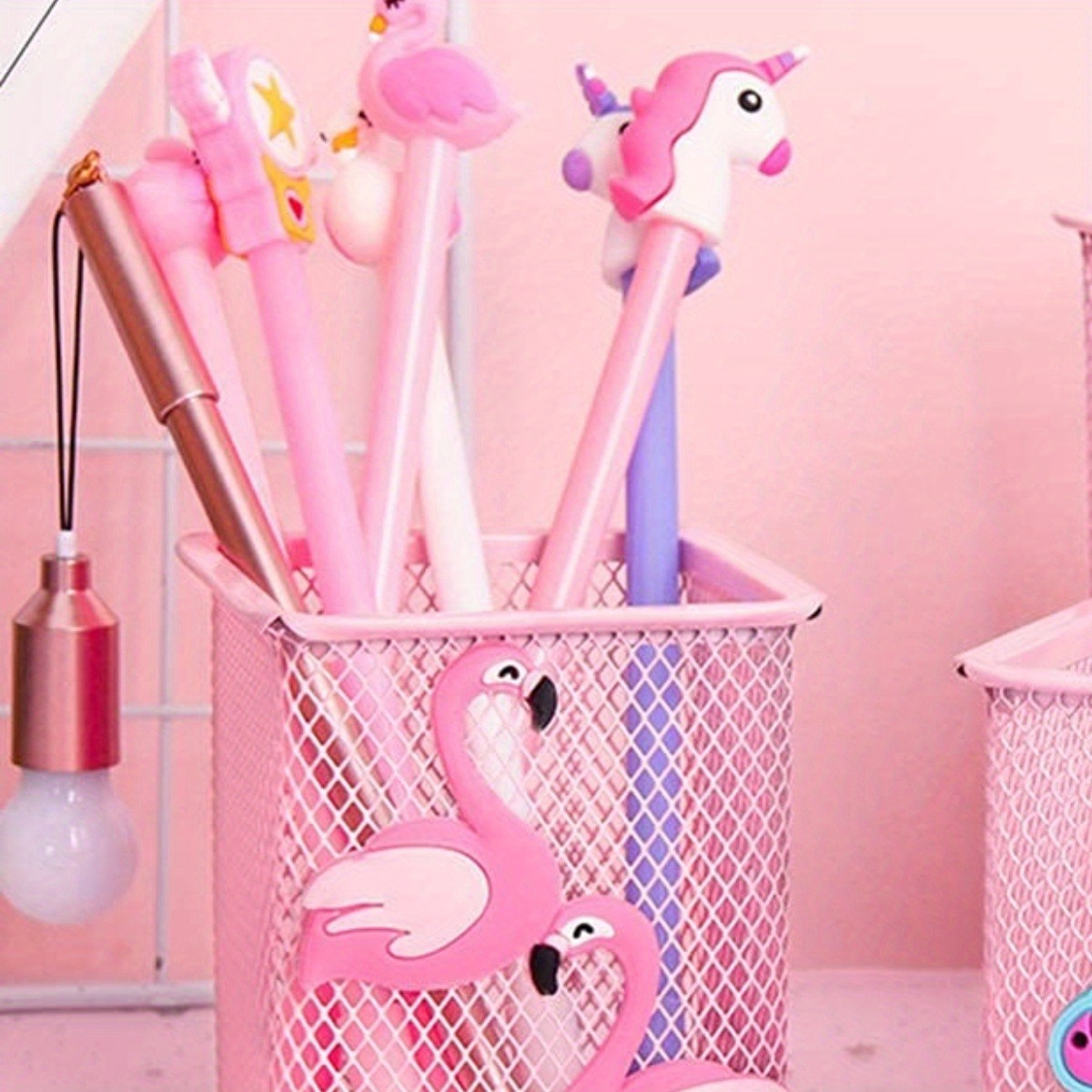 Soporte de bolígrafo de metal con diseño de flamenco rosa elegante  Organizador de escritorio y multifuncional con ranura para cepillo de
