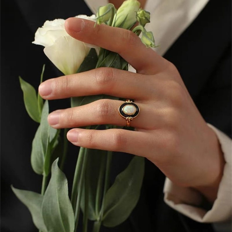 טבעת סגנון, טבעת אמייל 20