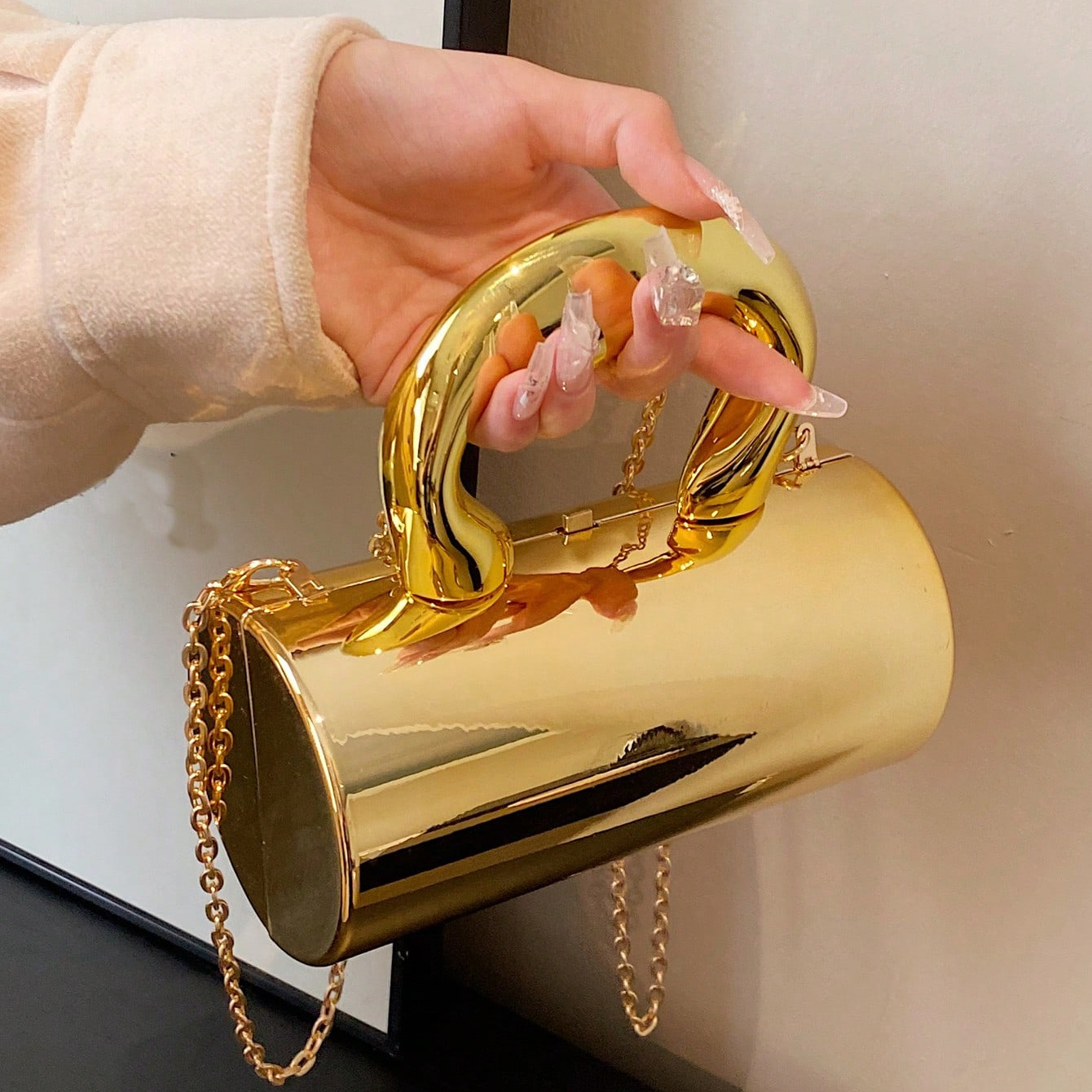 

Mini Silver Acrylic Metallic-look Handbag, Fashionable Crossbody Bag